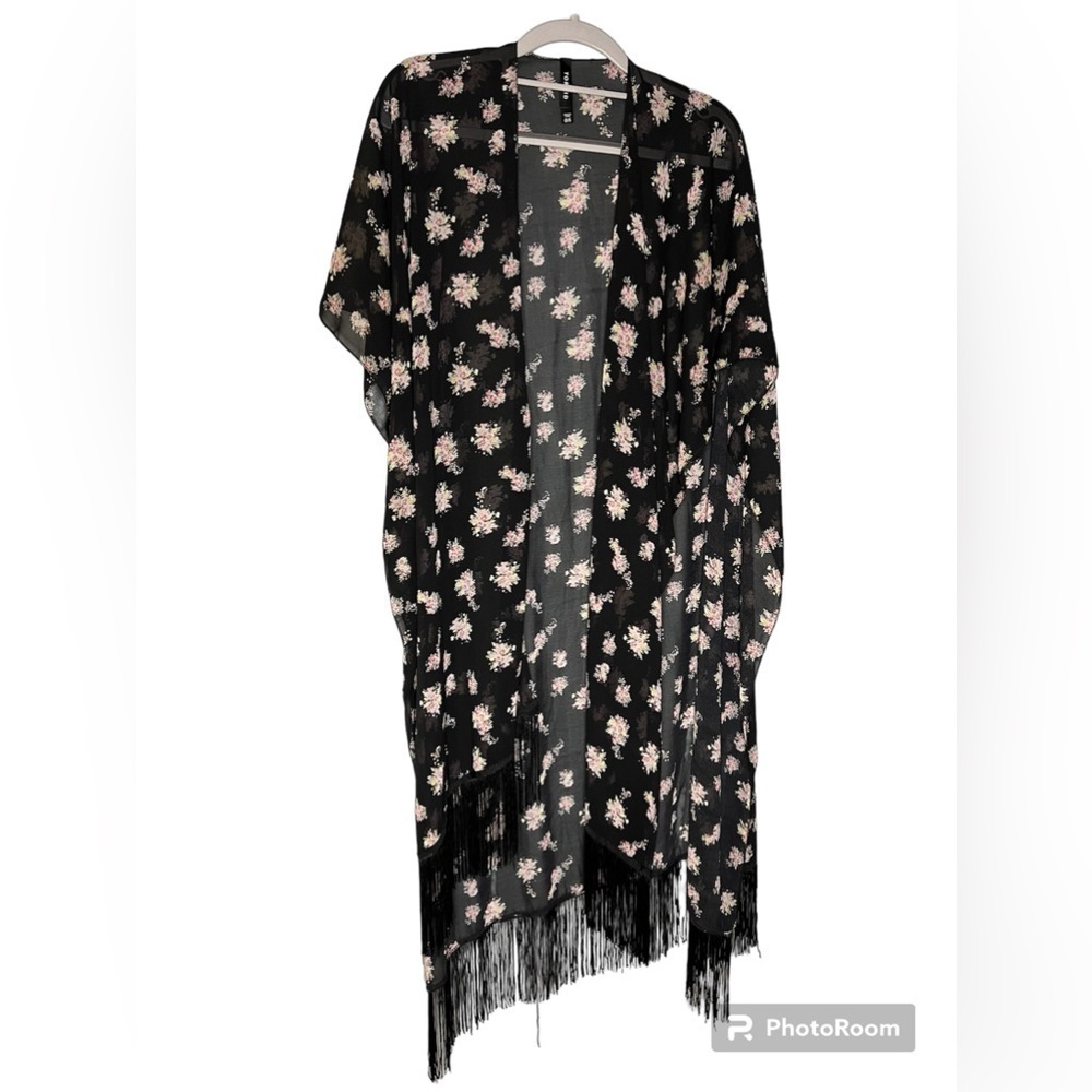 Torrid‎ long floral print fringe wrap shawl